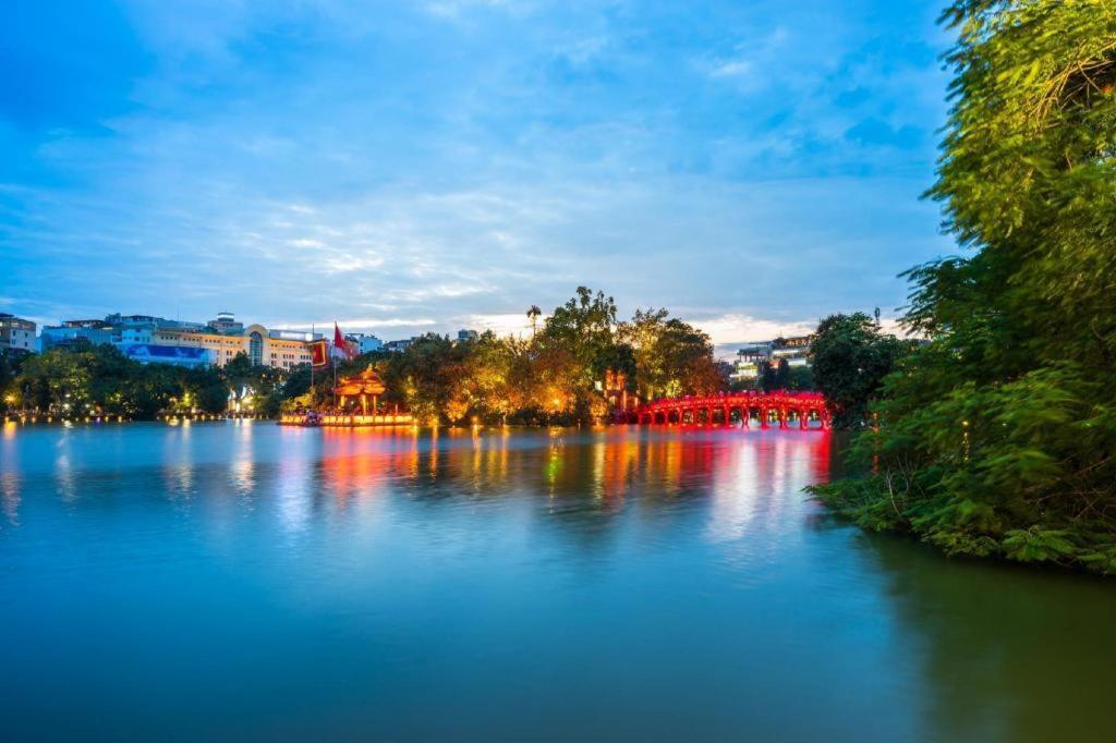 Noble & Swan Boutique Hotel Hanoi Exterior photo