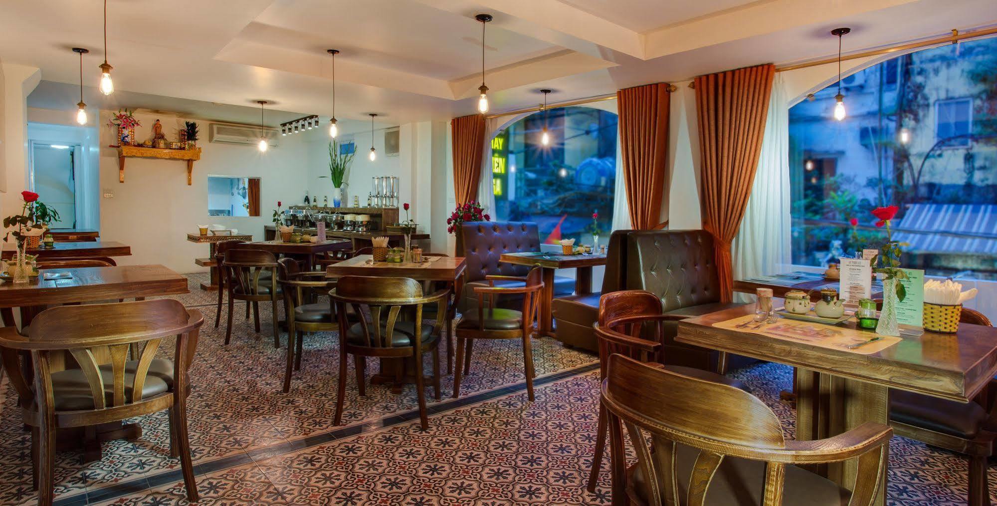 Noble & Swan Boutique Hotel Hanoi Exterior photo