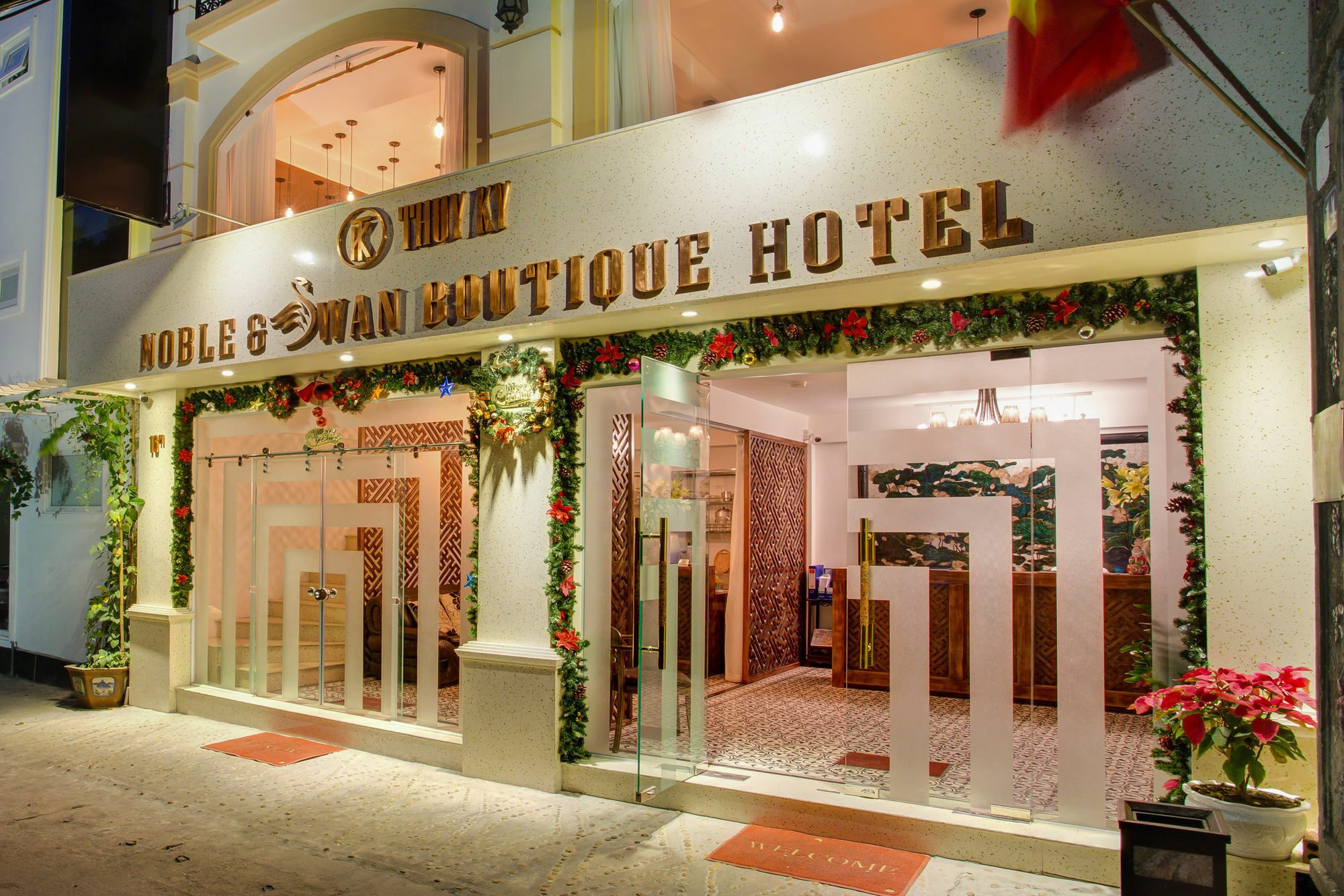 Noble & Swan Boutique Hotel Hanoi Exterior photo